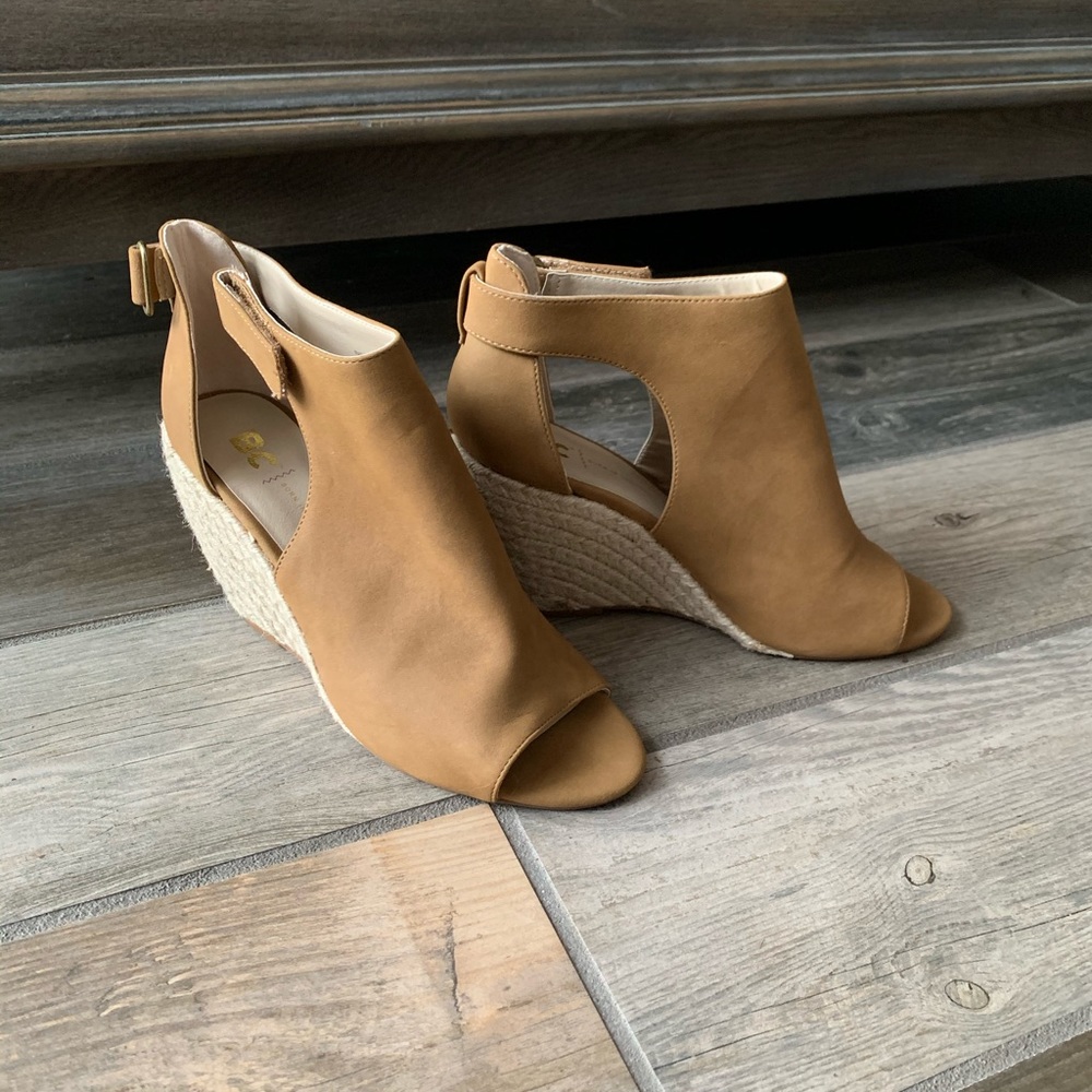 Born in California Wedges Sz 7 1/2
